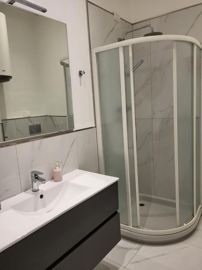 La Caletta Beach Apartment لا سبيتسْيا المظهر الخارجي الصورة